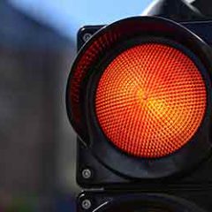 מעבר באור אדום: עורך דין תעבורה